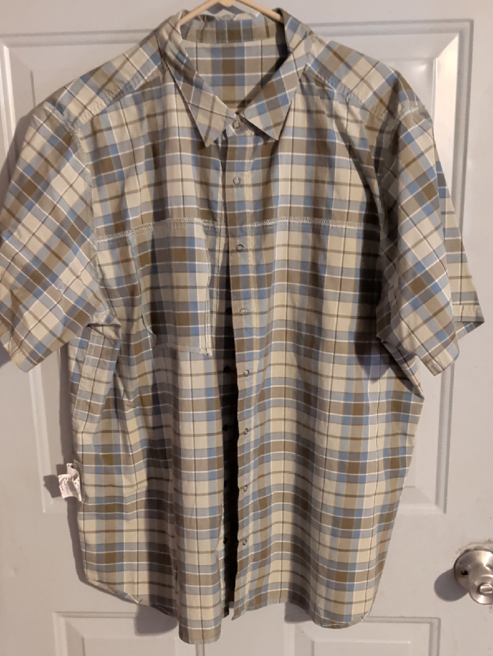 Men's Short Sleeve Plaid Snap-Up Shirt in Beige and Blue